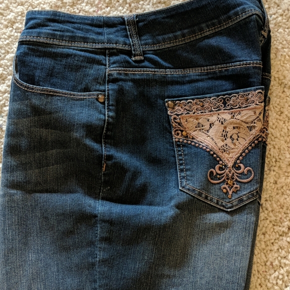 Chicos denim jeans size O with decorative pockets - Picture 2 of 7